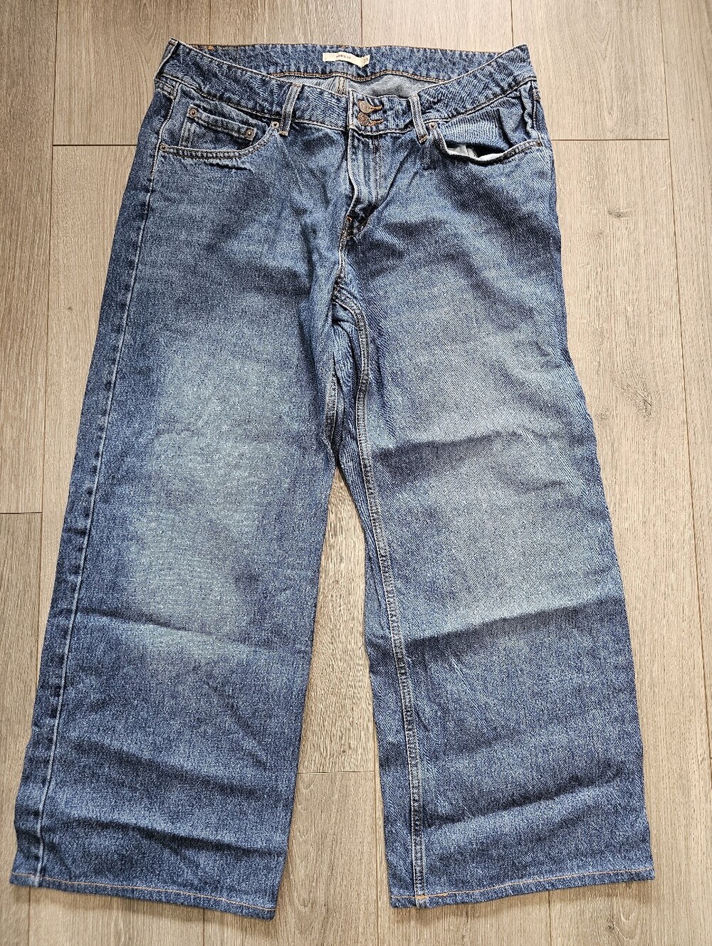 Relaxed Fit Denim Jeans in Washed Blue
